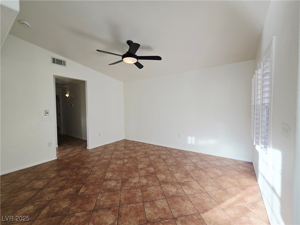 520 Arrowhead Trail, Unit 422 Henderson, NV 89015 - Photo 6 of 22