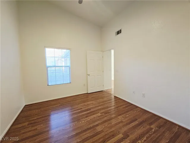 $1,450 | 520 Arrowhead Trail, Unit 422, Henderson, NV 89015