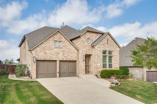 $800,000 | 1011 Riviera Road, Roanoke, TX 76262