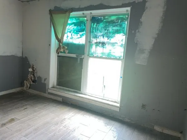 $150,000 | 2506 Loch Lomond Street, Highlands, TX 77562