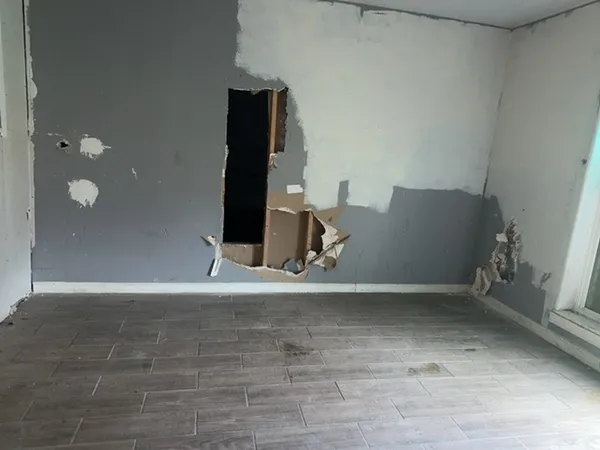 $150,000 | 2506 Loch Lomond Street, Highlands, TX 77562