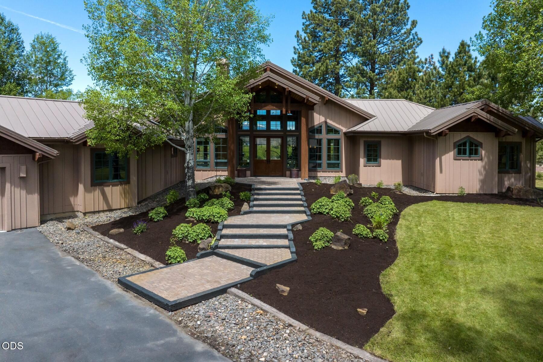 55383 Huntington Road Bend, OR 97707 - Photo 6 of 47