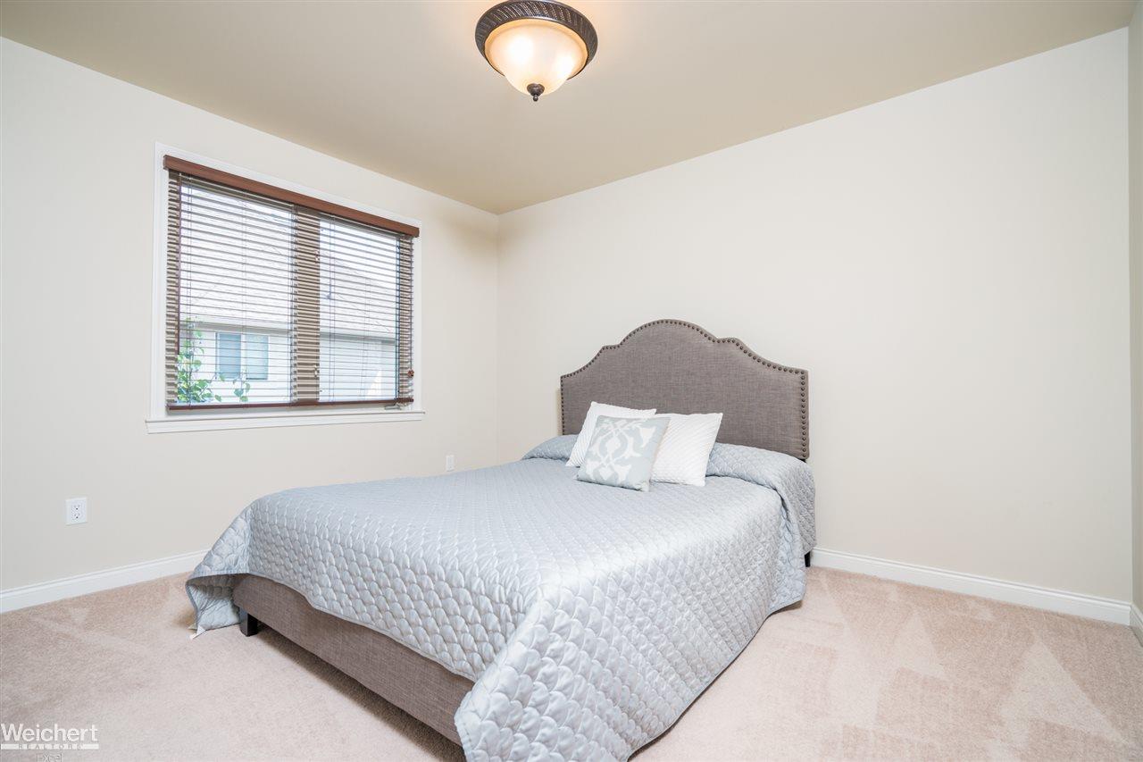16026 Moore Park Road Macomb, MI 48044 - Photo 44 of 49 31378451-43.JPG