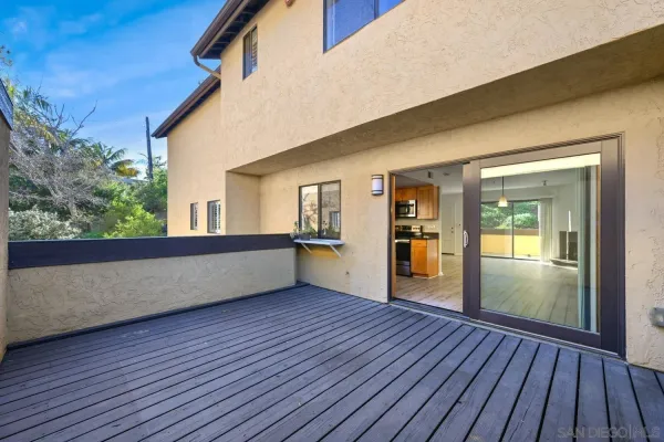 $1,195,000 | 1680 North Coast Highway 101, Unit 30, Encinitas, CA 92024