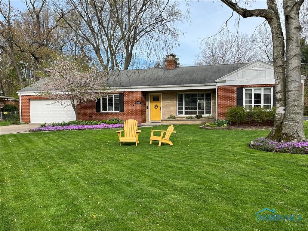 2734 Wicklow Road Toledo, OH 43606 - Photo 1 of 25 Gallery Image 1