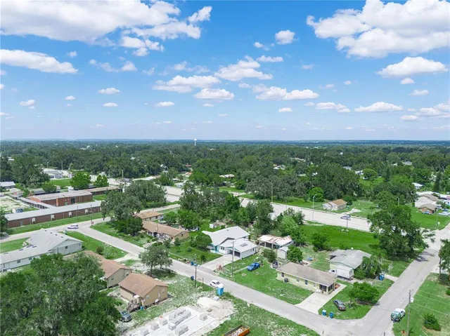 $275,000 | 715 South Seminole Avenue, Fort Meade, FL 33841