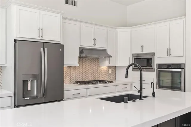 $6,300 | 2635 Palmetto, Tustin, CA 92782