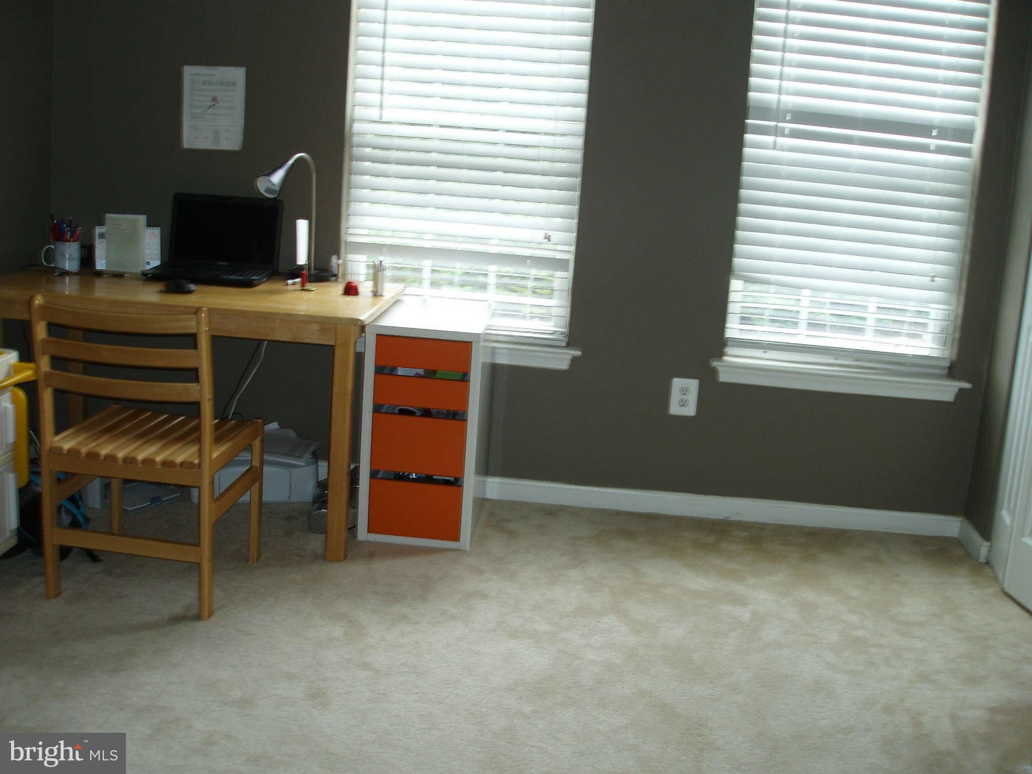 1049 Gardenview Loop, Unit 301 Woodbridge, VA 22191 - Photo 6 of 16