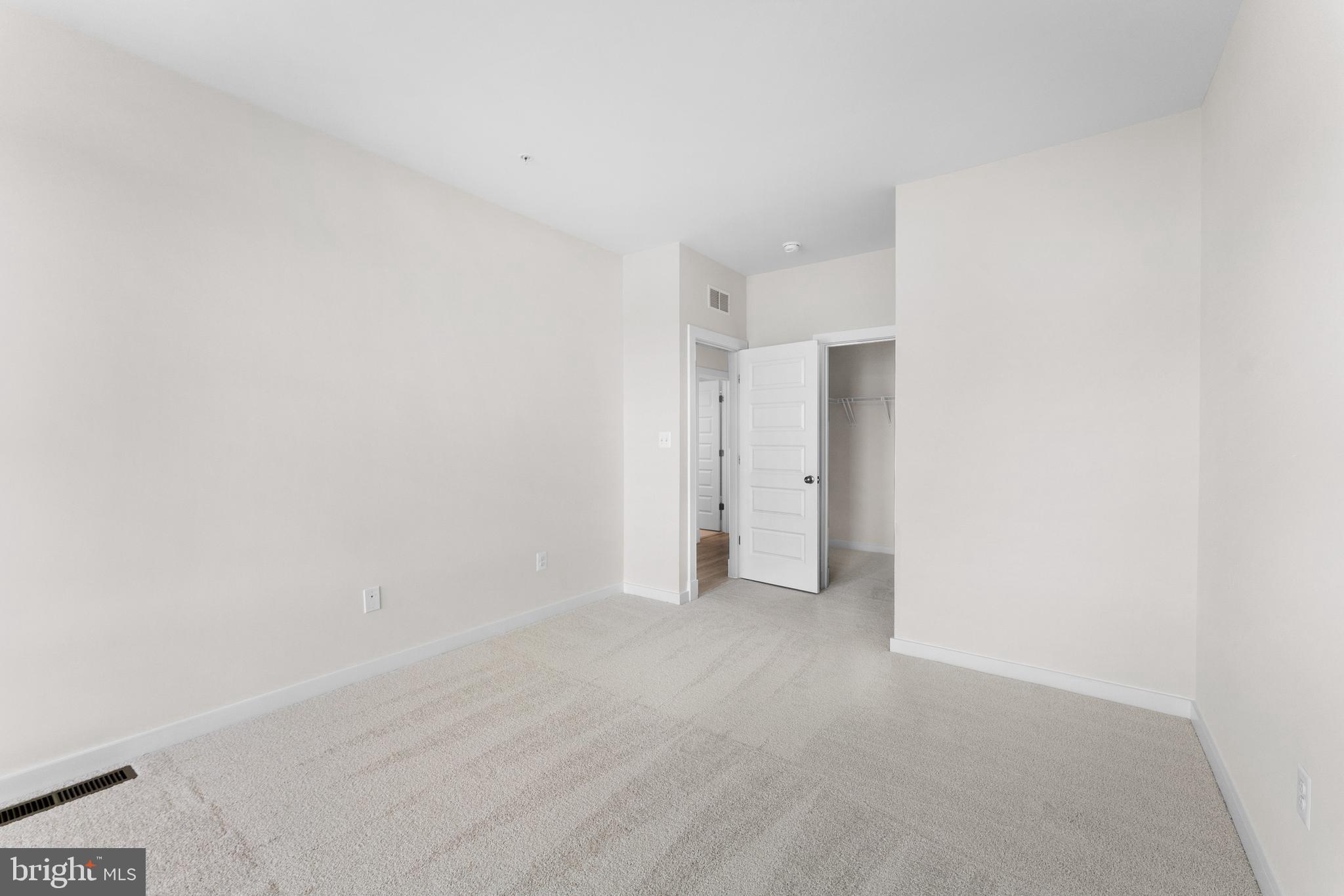 129 Summit Point Boulevard, Unit 11J Bowie, MD 20716 - Photo 37 of 45