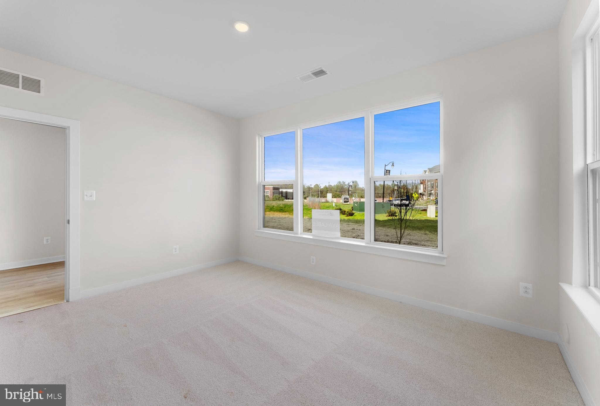 129 Summit Point Boulevard, Unit 11J Bowie, MD 20716 - Photo 38 of 45