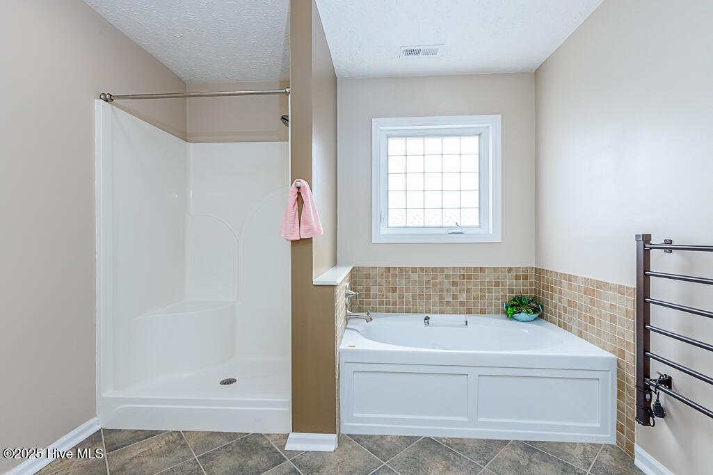 604 Fox Ridge Court Havelock, NC 28532 - Photo 11 of 24 Shower and Jetted Tub