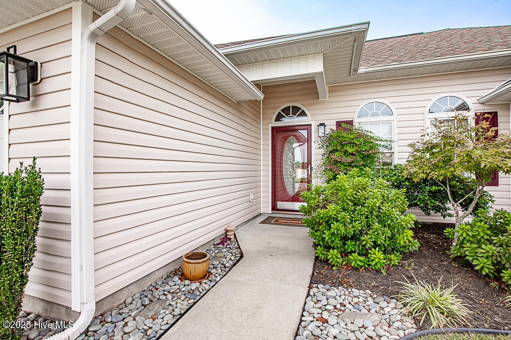 604 Fox Ridge Court Havelock, NC 28532 - Photo 2 of 24 Covered Front Entry