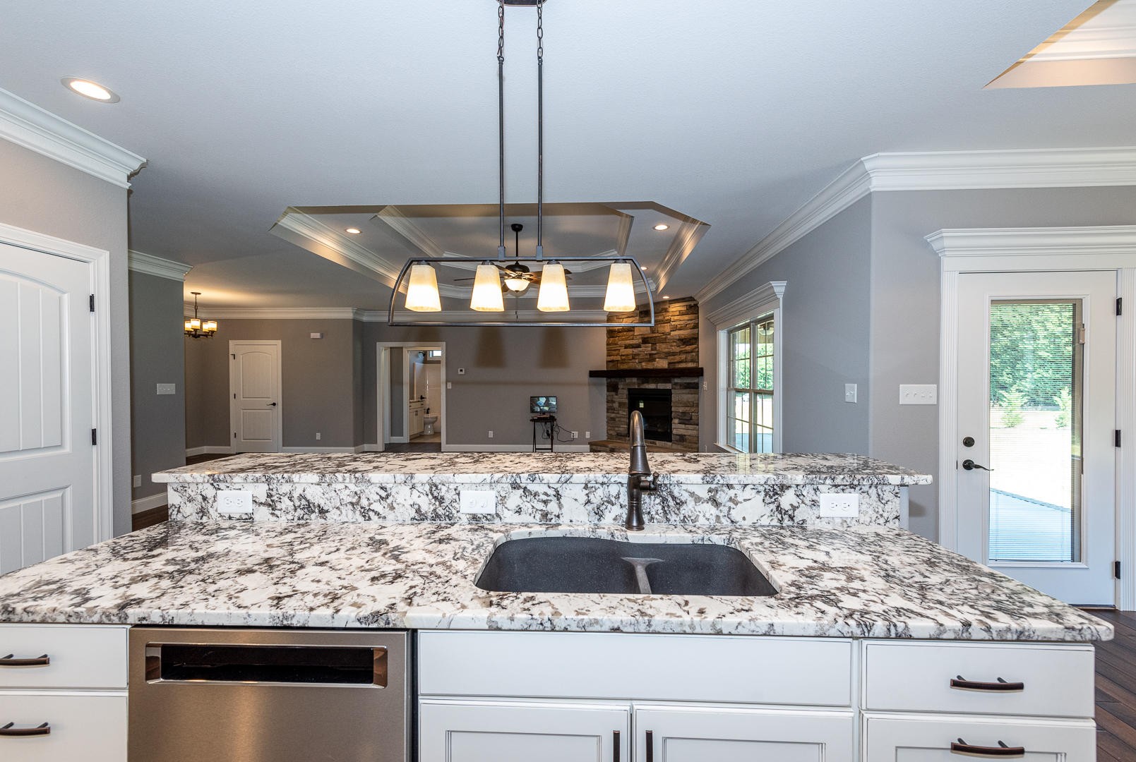 2210 Rockingham Drive Maryville, TN 37803 - Photo 7 of 40 Gallery Image 7