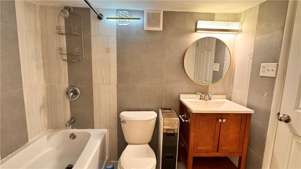 323 Ridge Point Circle, Unit A11 Bridgeville, PA 15017 - Photo 20 of 31