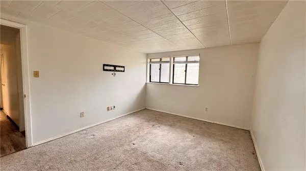 $129,900 | 323 Ridge Point Circle, Unit A11, Bridgeville, PA 15017