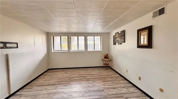 $129,900 | 323 Ridge Point Circle, Unit A11, Bridgeville, PA 15017