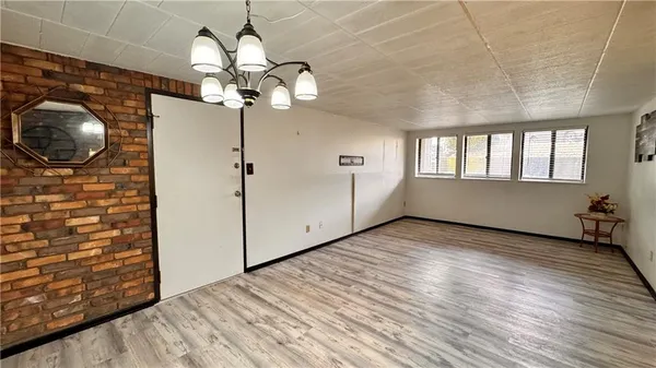 $129,900 | 323 Ridge Point Circle, Unit A11, Bridgeville, PA 15017