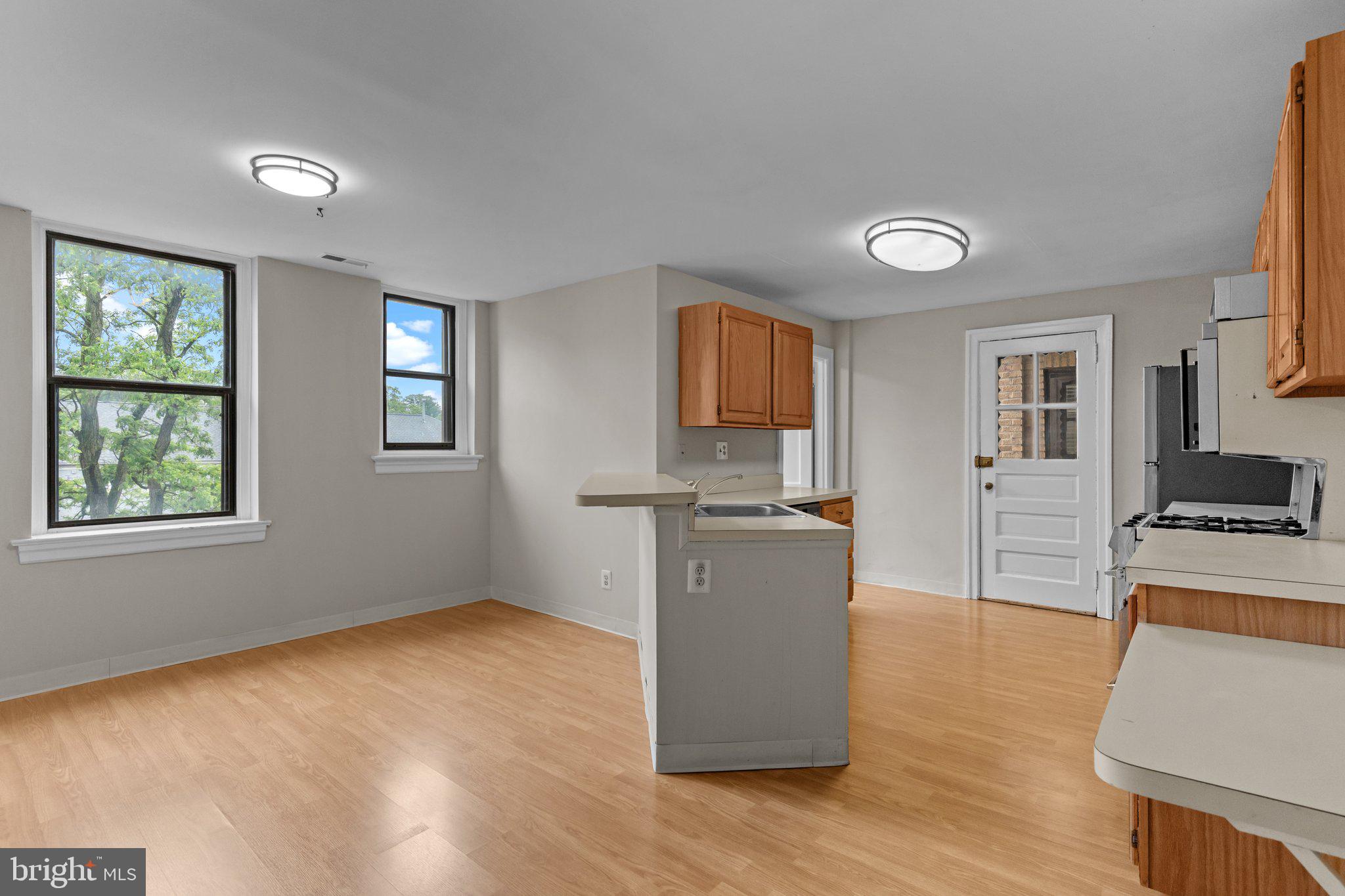 900 Valley Road, Unit D303 Elkins Park, PA 19027 - Photo 14 of 45 Gallery Image 14