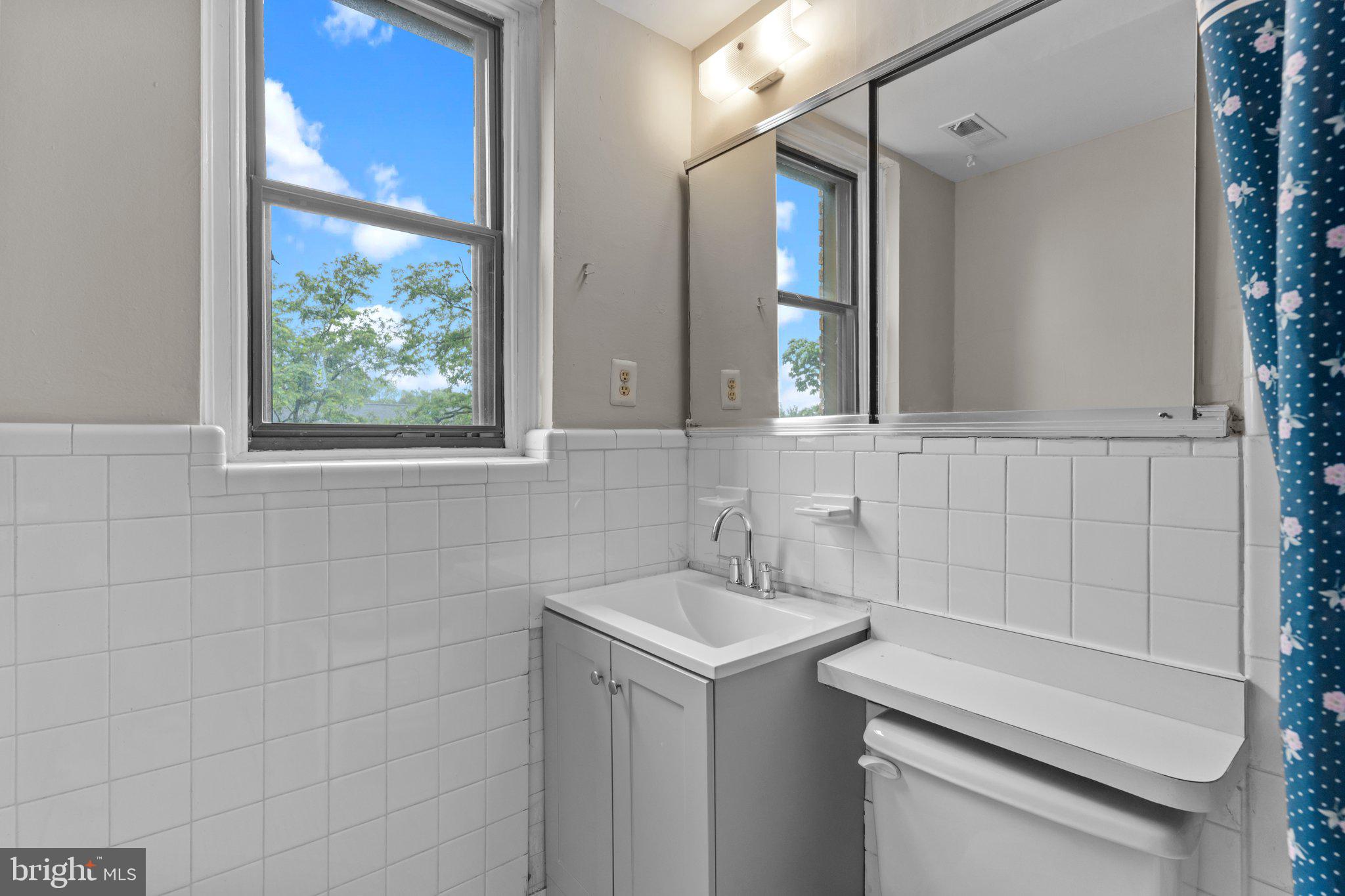 900 Valley Road, Unit D303 Elkins Park, PA 19027 - Photo 32 of 45 Gallery Image 32