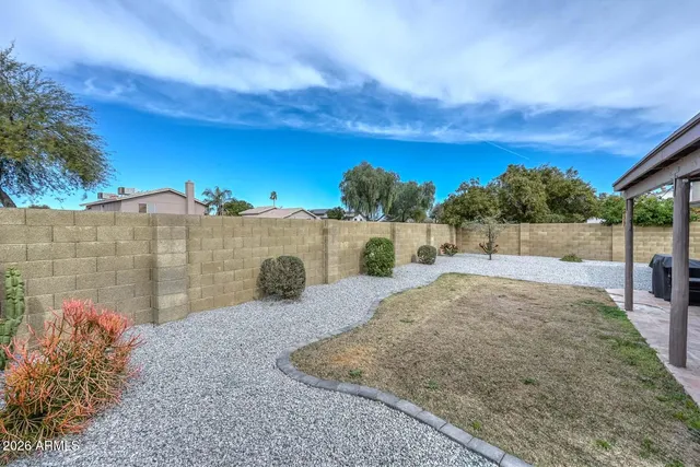 $455,000 | 3918 West Calle Lejos, Glendale, AZ 85310