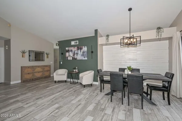$427,500 | 3918 West Calle Lejos, Glendale, AZ 85310
