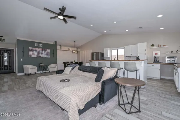 $427,500 | 3918 West Calle Lejos, Glendale, AZ 85310