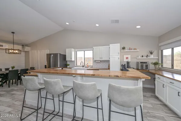 $427,500 | 3918 West Calle Lejos, Glendale, AZ 85310