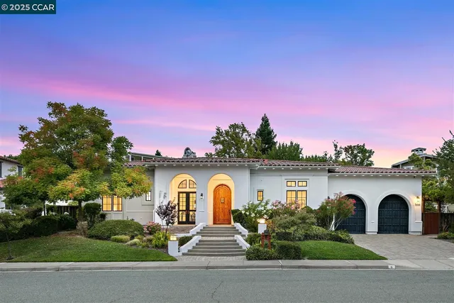 $2,299,000 | 6 Whiting Court, Moraga, CA 94556