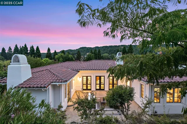 $2,299,000 | 6 Whiting Court, Moraga, CA 94556