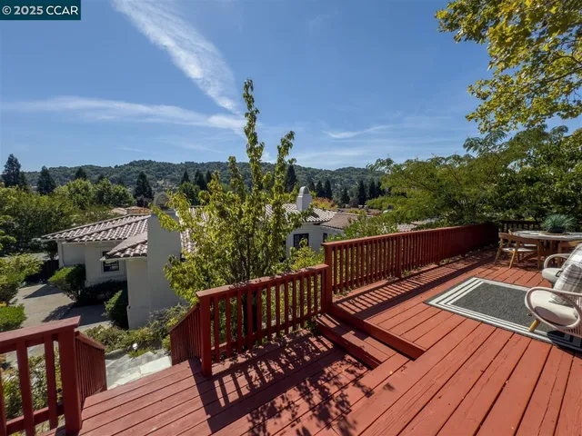 $2,299,000 | 6 Whiting Court, Moraga, CA 94556