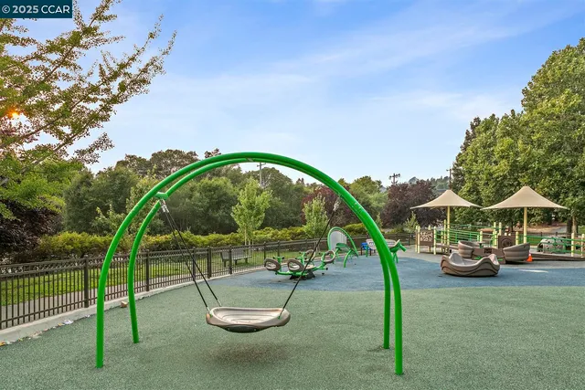 $2,299,000 | 6 Whiting Court, Moraga, CA 94556