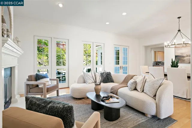 $2,299,000 | 6 Whiting Court, Moraga, CA 94556