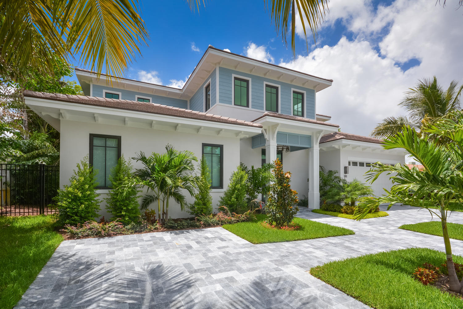 991 Northeast 2nd Terrace Boca Raton, FL 33432 - Photo 1 of 11 front of house