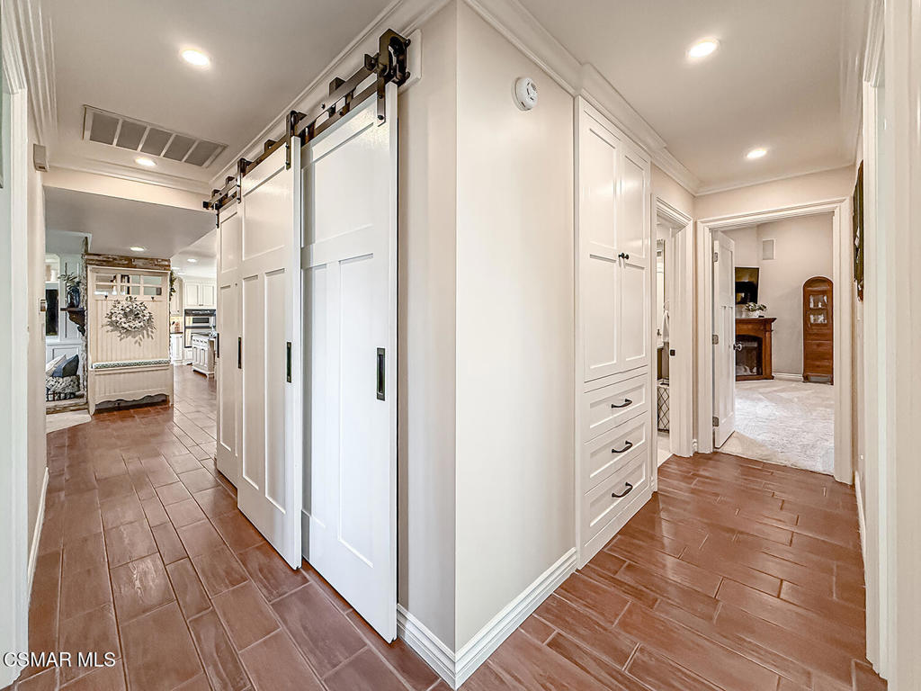 3116 Lori Circle Simi Valley, CA 93063 - Photo 26 of 74 a bathroom with a glass shower door