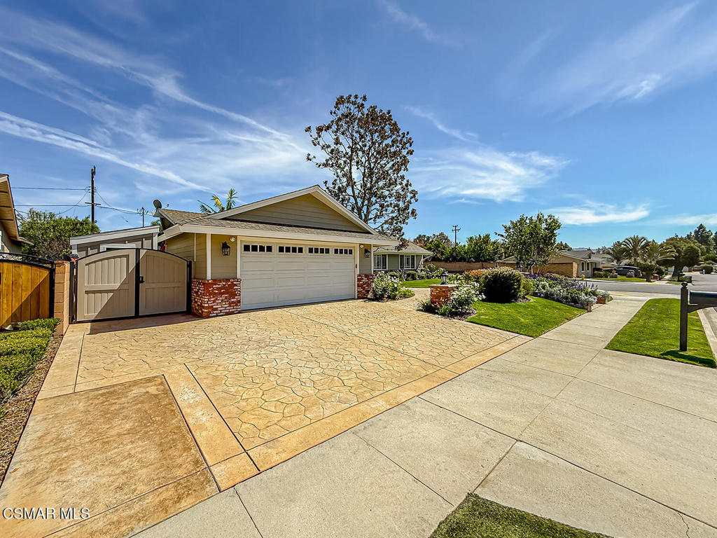 3116 Lori Circle Simi Valley, CA 93063 - Photo 4 of 74