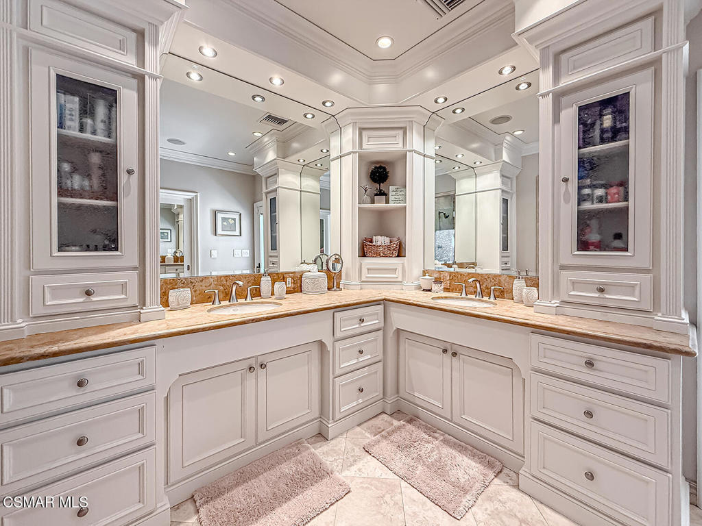 3116 Lori Circle Simi Valley, CA 93063 - Photo 44 of 74 a spacious bathroom with a granite countertop sink mirror and