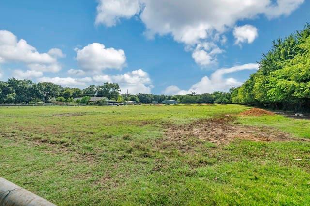 111 South Briaroaks Road Burleson, TX 76028 - Photo 34 of 39 a view of a city