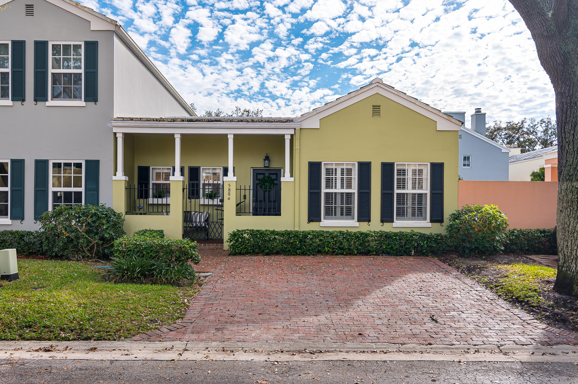 5884 Bartram Street Boca Raton, FL 33433 - Photo 2 of 37 photo-20