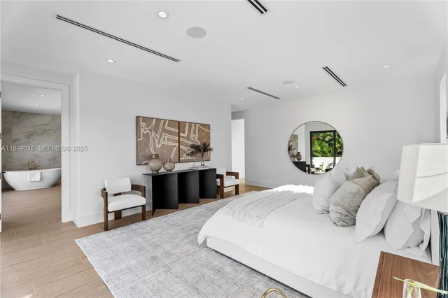 $4,295,000 | 6781 Southwest 75th Terrace, South Miami, FL 33143