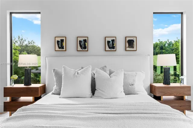 $4,295,000 | 6781 Southwest 75th Terrace, South Miami, FL 33143