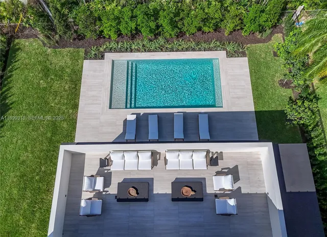 $4,295,000 | 6781 Southwest 75th Terrace, South Miami, FL 33143
