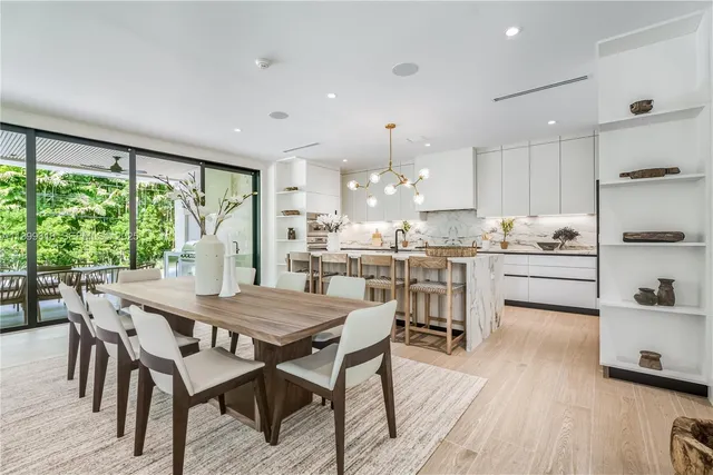 $4,295,000 | 6781 Southwest 75th Terrace, South Miami, FL 33143