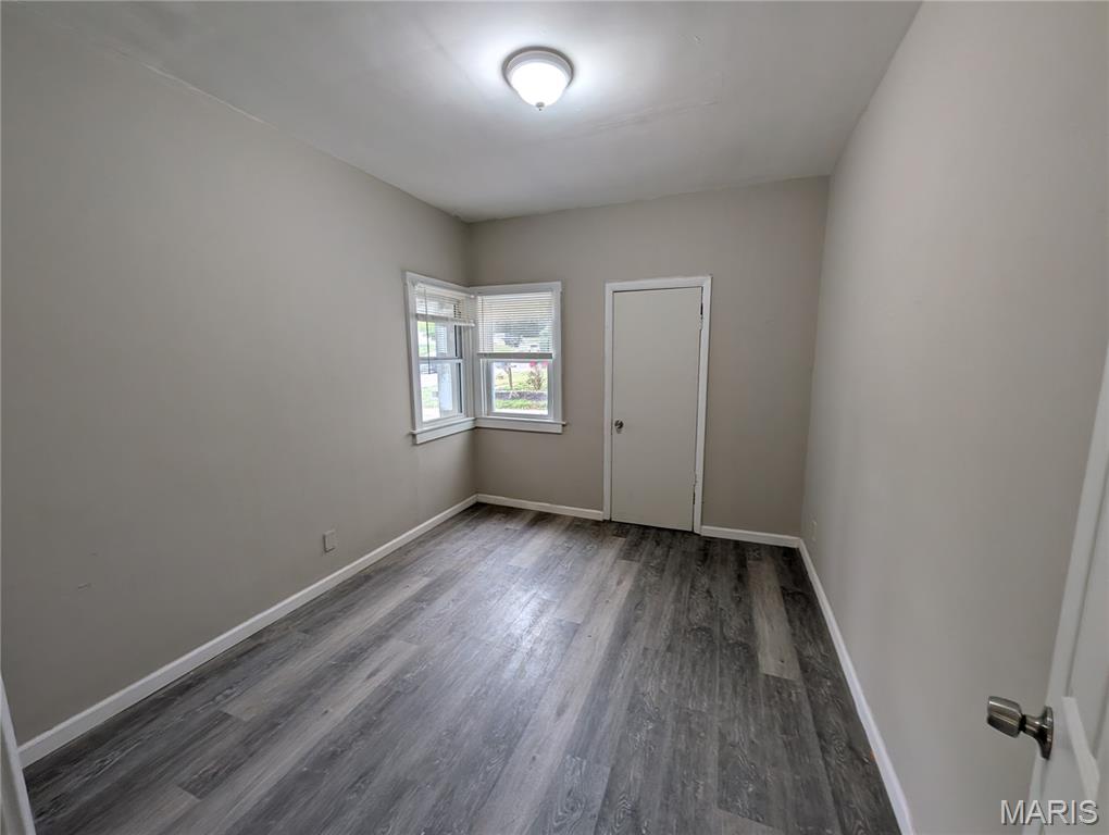 8033 Winfield Avenue St. Louis, MO 63114 - Photo 6 of 10