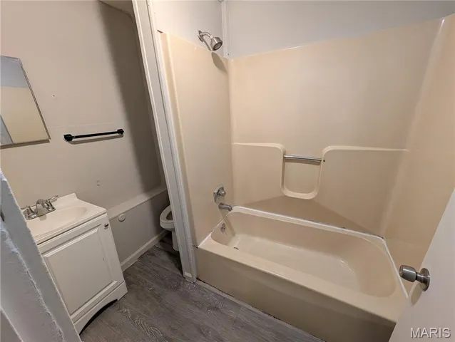 $115,000 | 8033 Winfield Avenue, St. Louis, MO 63114