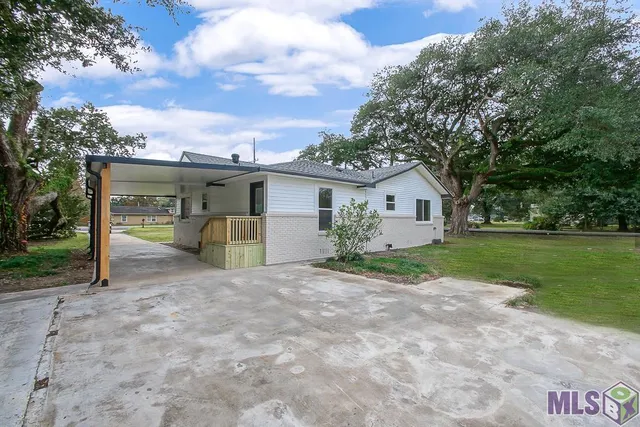 $324,900 | 40008 La Highway, Gonzales, LA 70737