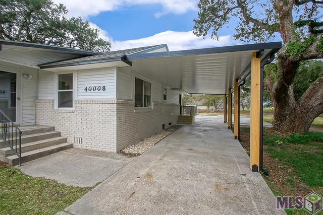 $324,900 | 40008 La Highway, Gonzales, LA 70737