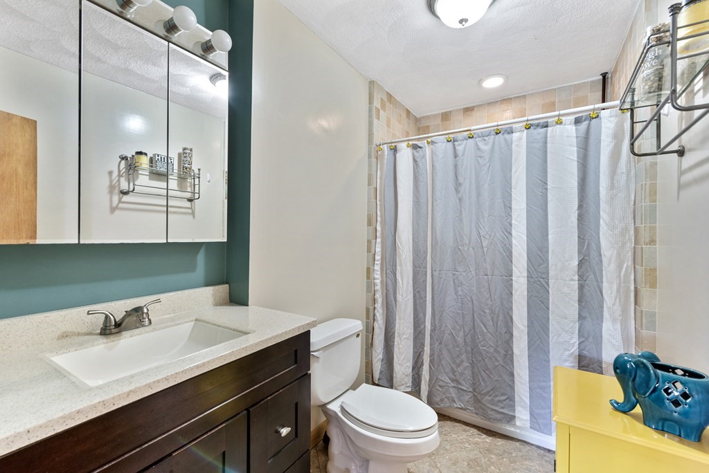 7 Upland Road Lynn, MA 01902 - Photo 21 of 24 Gallery Image 21