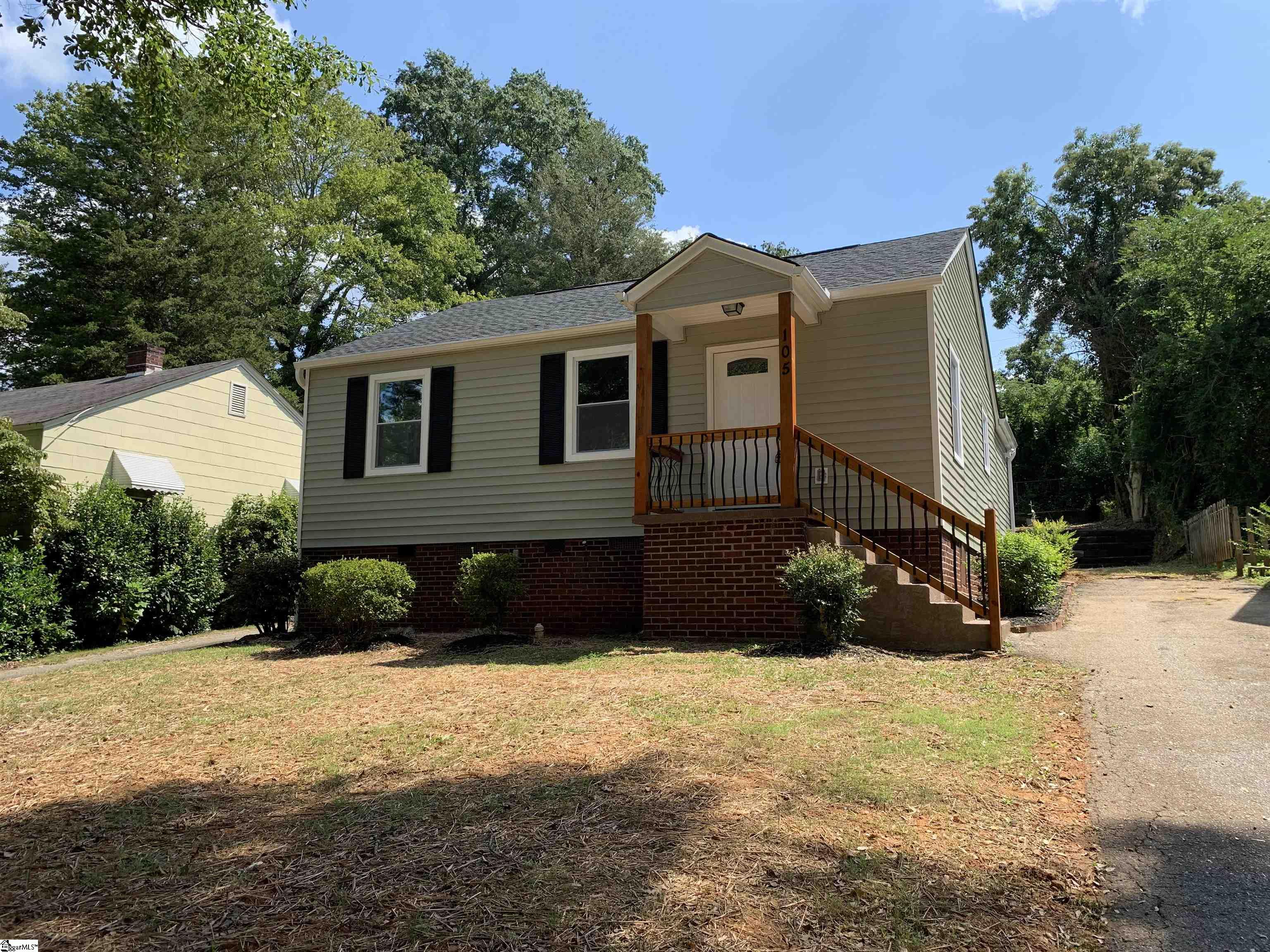 105 Rosemary Road Spartanburg, SC 29301 - Photo 2 of 18 Gallery Image 2