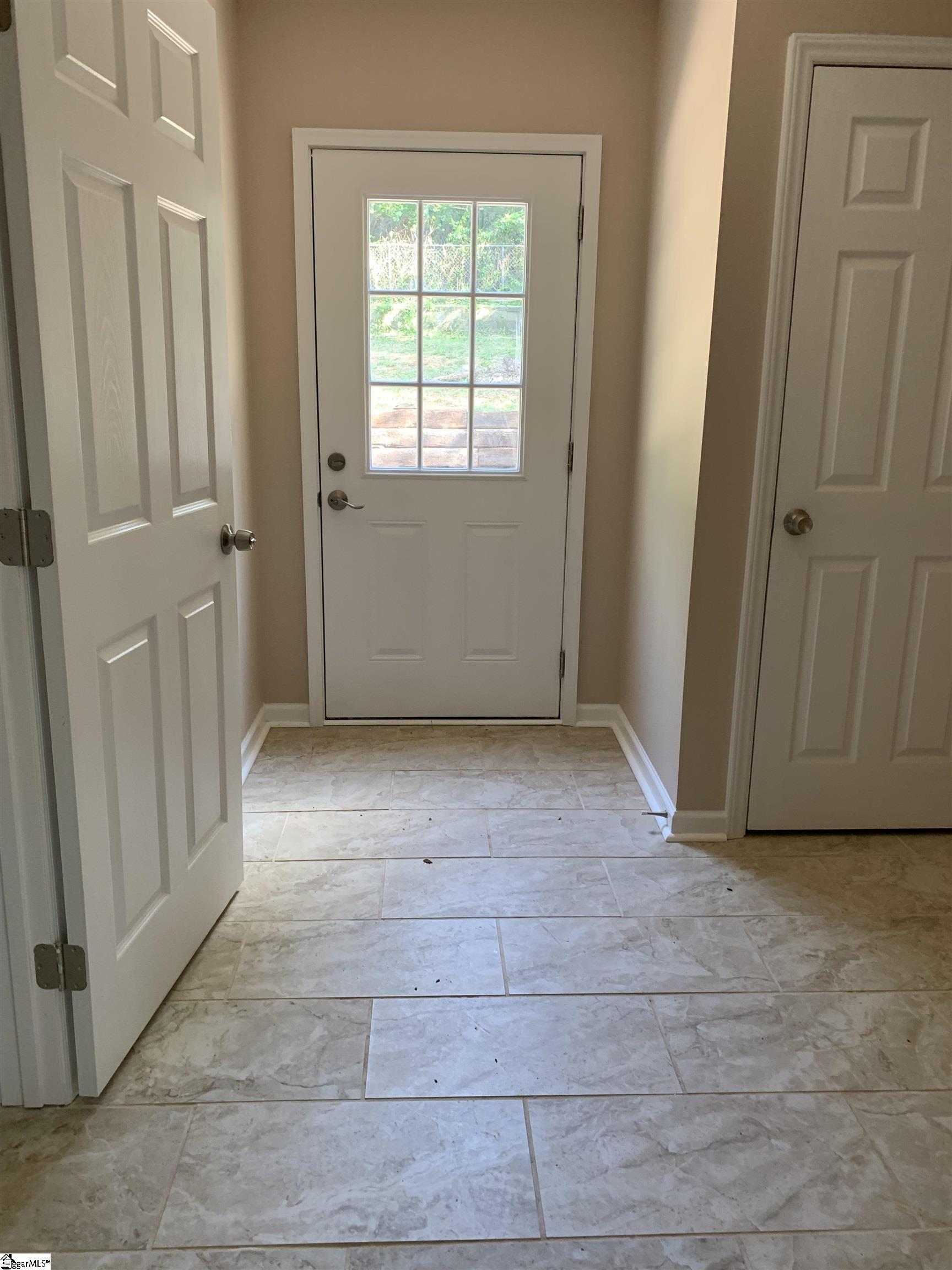 105 Rosemary Road Spartanburg, SC 29301 - Photo 14 of 18 Gallery Image 14