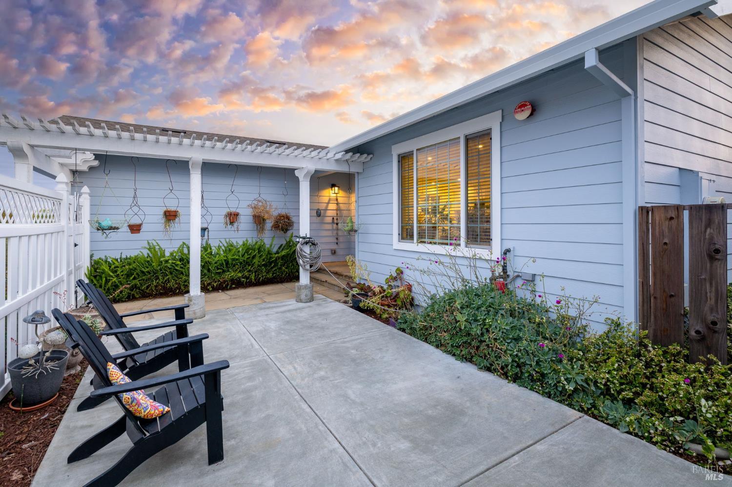 3723 Crestview Drive Santa Rosa, CA 95403 - Photo 4 of 60